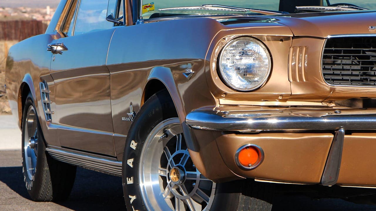 Samochody w sztuce futurystycznej XX wieku