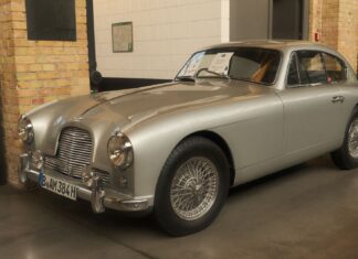 Historia marki Aston Martin od niepozornej firmy wyścigowej do dostawcy samochodów Jamesa Bonda i symbolu brytyjskiej elegancji na kołach Historia marki Aston Martin od niepozornej firmy wyścigowej do dostawcy samochodów Jamesa Bonda i symbolu brytyjskiej elegancji na kołach