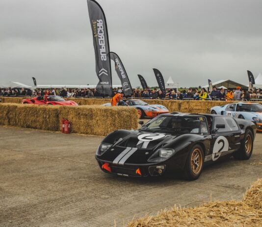 Ford GT40 kontra Ferrari 330 P4: kulisy wojny o Le Mans 1966–1967